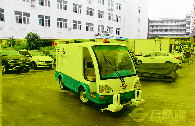 四轮高压冲洗车图片